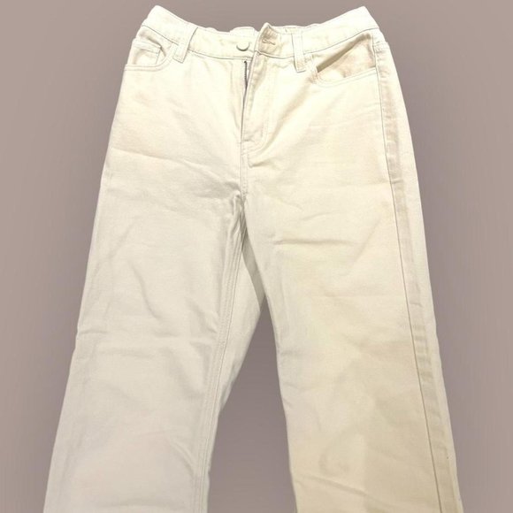 Brand New Oak Fort - Picture 1 of 5